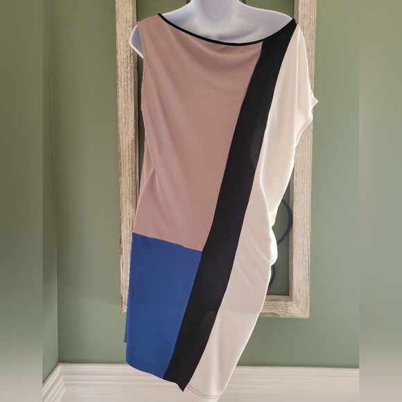 Bebe Color Block Dress size Small. Royal, taupe, white & black!! - Picture 3 of 8